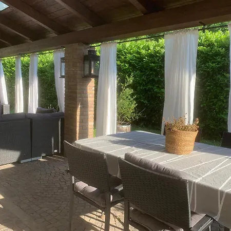 Con Piscina Tenuta Bricchetto منزل للإقامة