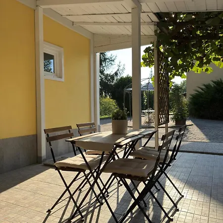 منزل للإقامة Con Piscina Tenuta Bricchetto *